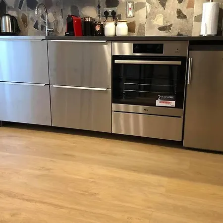 Avila Luxury Living Dungarvan Дом отдыха Дангарван